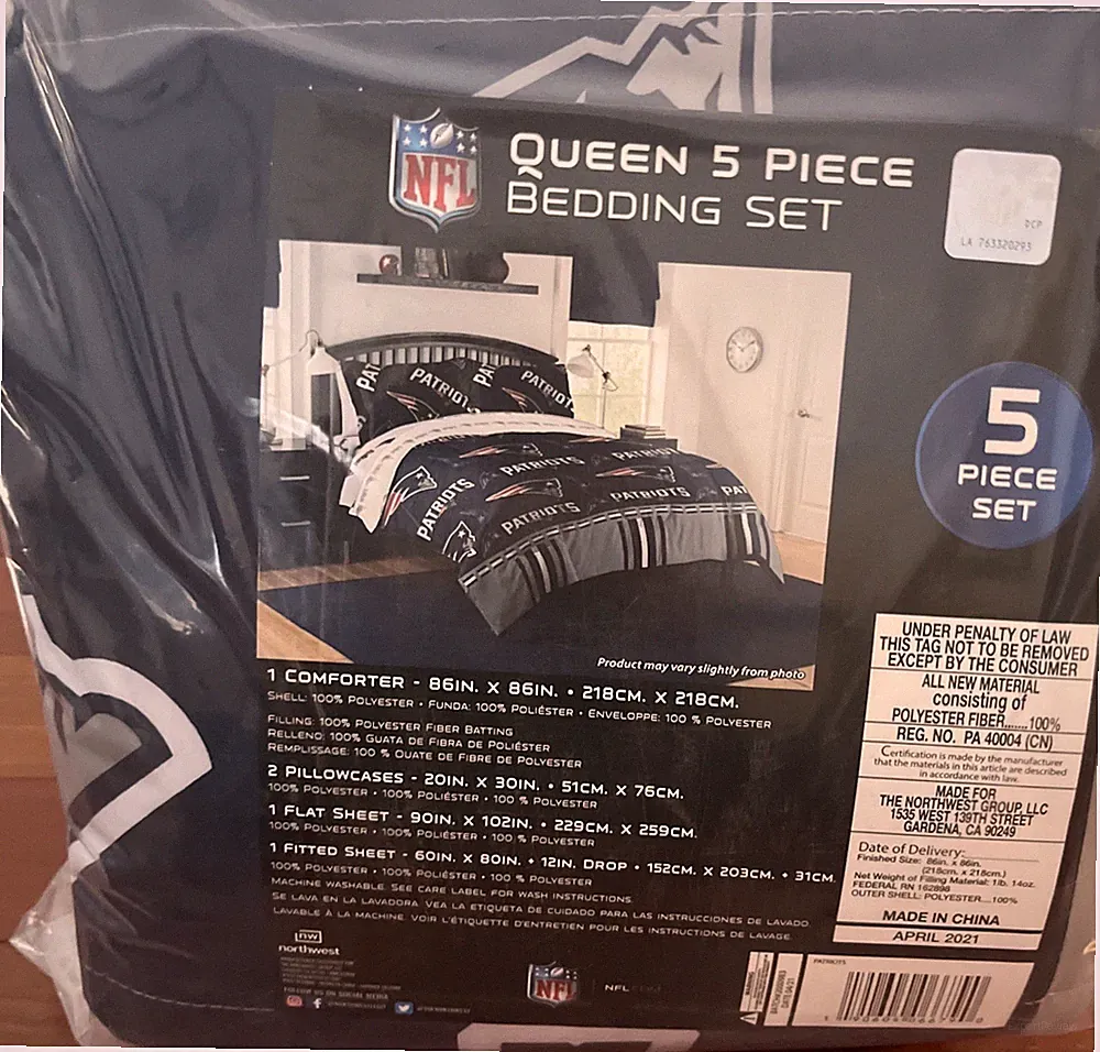 Northwest NFL New England Patriots Queen Size 5-Piece Bedding Set