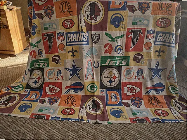 Retro JCPenney NFL Football Full/Queen Bedspread 100" x 72" USA Poly/Cotton RARE