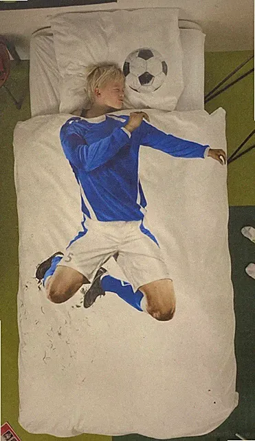 Snurk Soccer Player Twin size Duvet Cover and Pillowcase Set 100% Cotton NEW